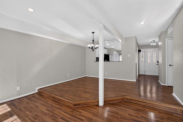 2606 Encina 2, Irving, TX 75038