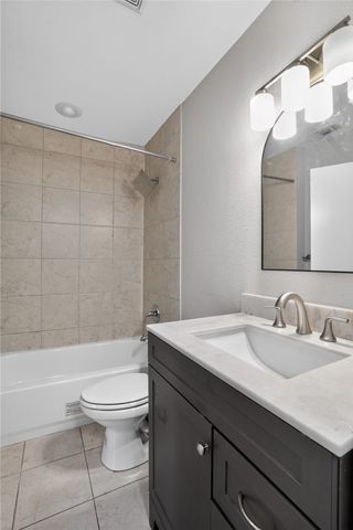 2606 Encina 2, Irving, TX 75038