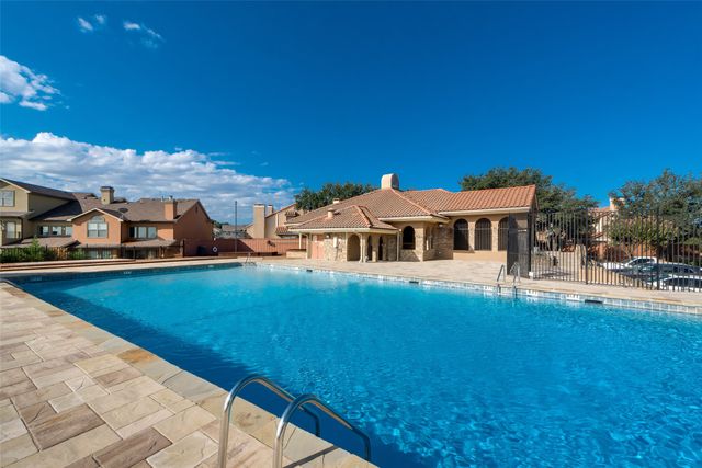 2606 Encina 2, Irving, TX 75038