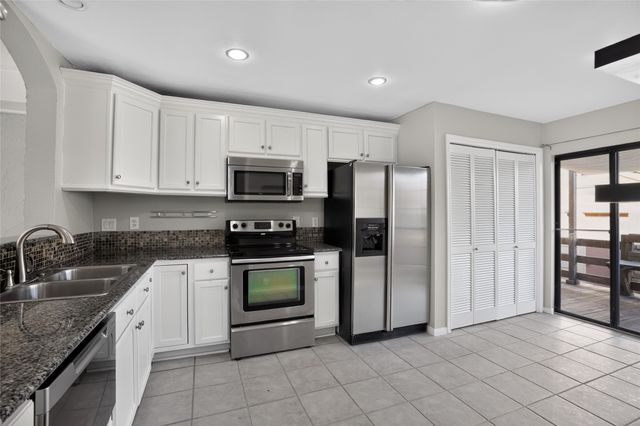 2606 Encina 2, Irving, TX 75038