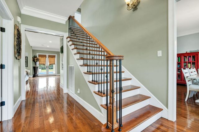 150 Hunters Way, Benton, TN 37307