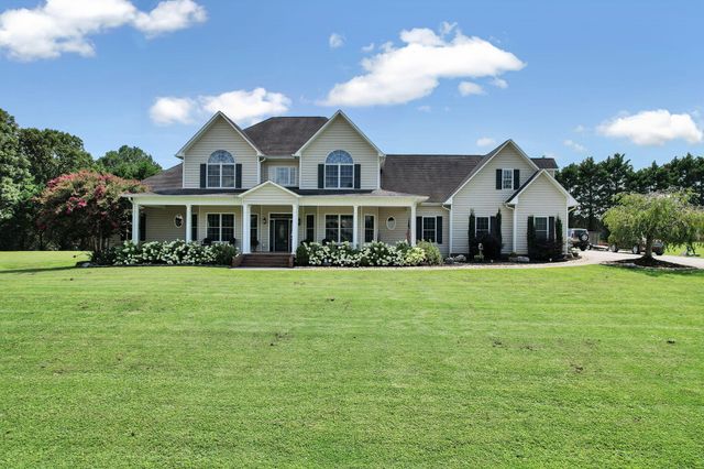 150 Hunters Way, Benton, TN 37307