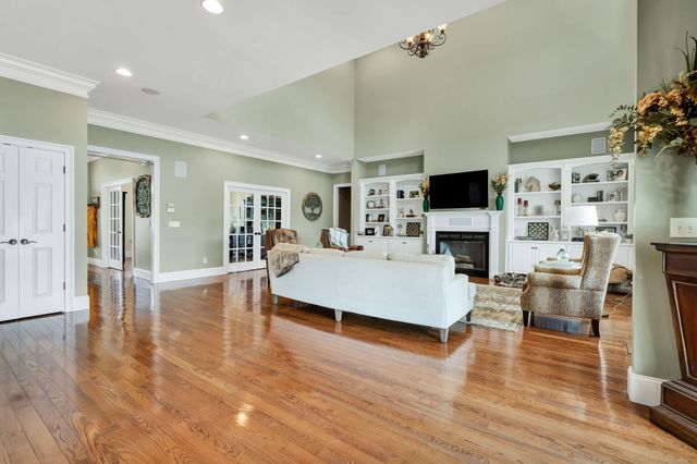 150 Hunters Way, Benton, TN 37307