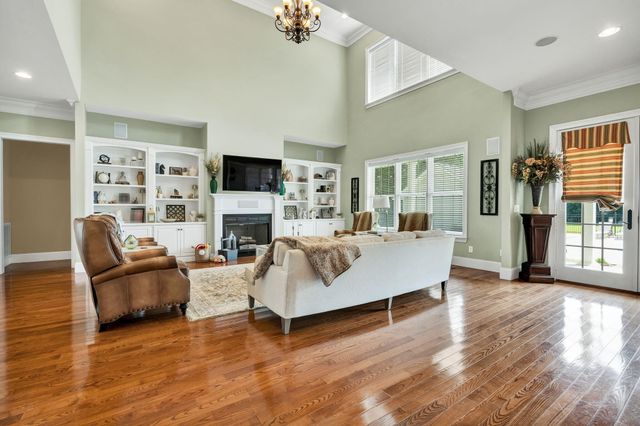 150 Hunters Way, Benton, TN 37307