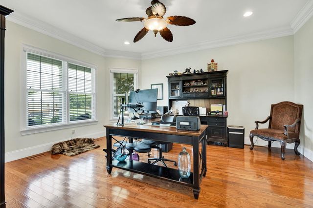 150 Hunters Way, Benton, TN 37307