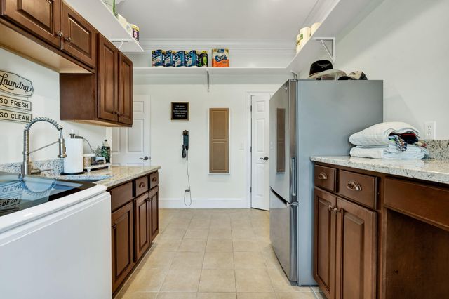 150 Hunters Way, Benton, TN 37307