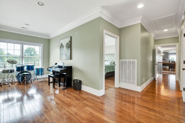 150 Hunters Way, Benton, TN 37307