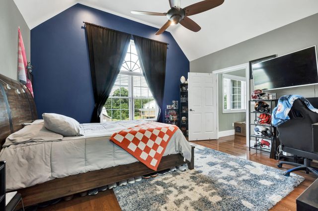 150 Hunters Way, Benton, TN 37307
