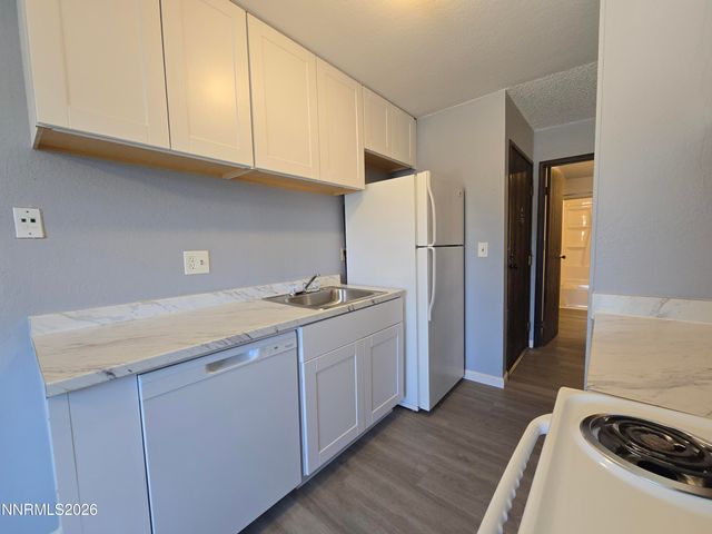 4602 Neil Road APT 76, Reno, NV 89502