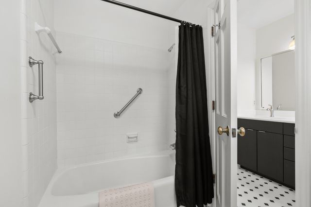 6428 Applewood Street, Portage, MI 49024