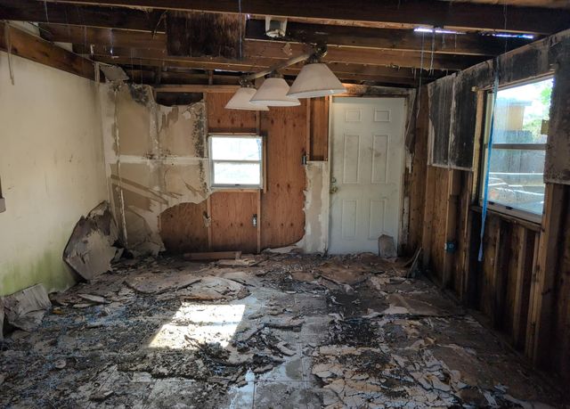 1620 SE Apache Avenue, Stuart, FL 34994