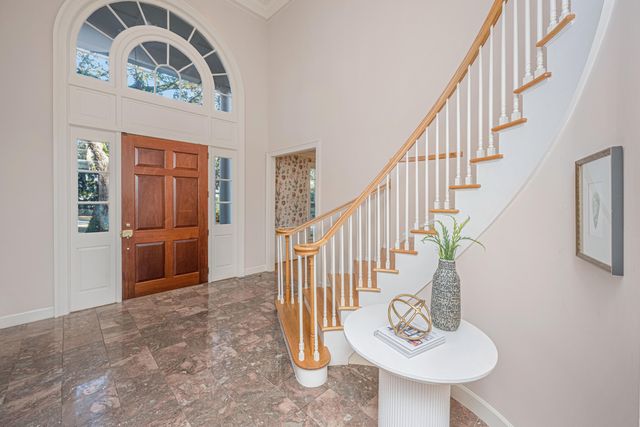 235 Country Club Lane, Charleston, SC 29412