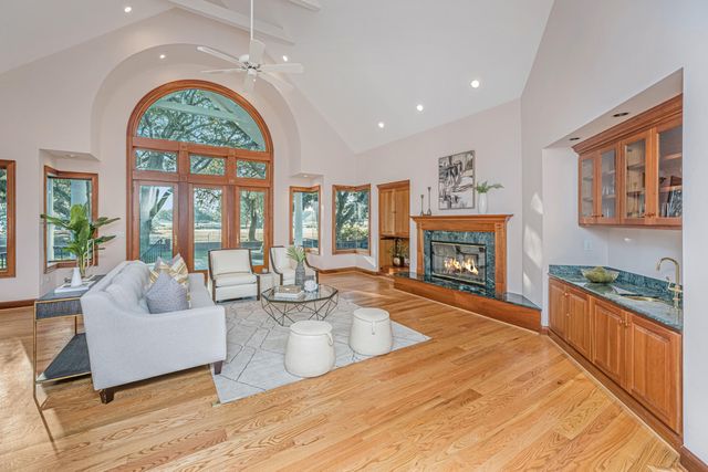 235 Country Club Lane, Charleston, SC 29412