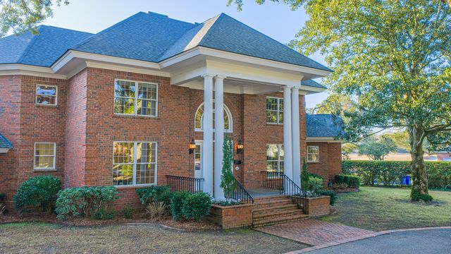235 Country Club Lane, Charleston, SC 29412