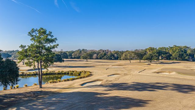 235 Country Club Lane, Charleston, SC 29412