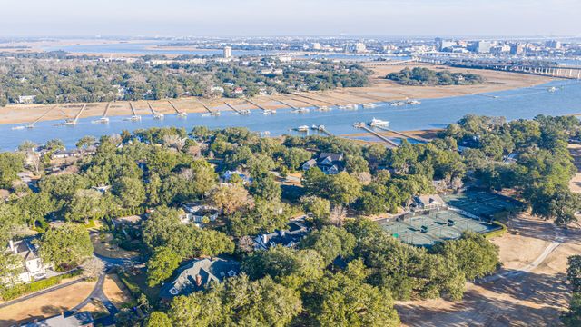 235 Country Club Lane, Charleston, SC 29412