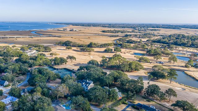 235 Country Club Lane, Charleston, SC 29412