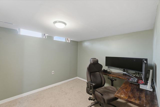 1638 N Meridian Ave, Wichita, KS 67203