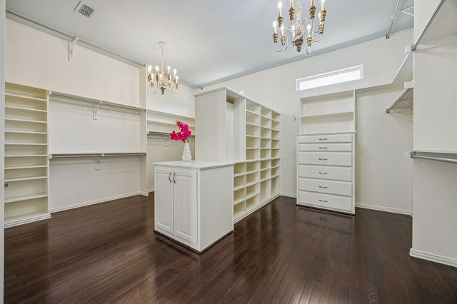 370 Oakwood Trail, Fairview, TX 75069