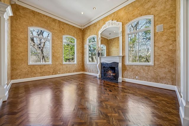 370 Oakwood Trail, Fairview, TX 75069