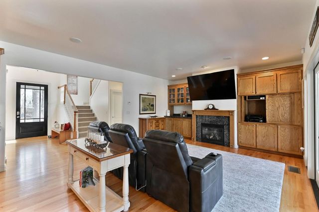 511 Surrey Ln, Murphys, CA 95247