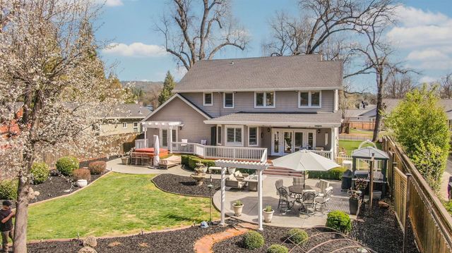 511 Surrey Ln, Murphys, CA 95247