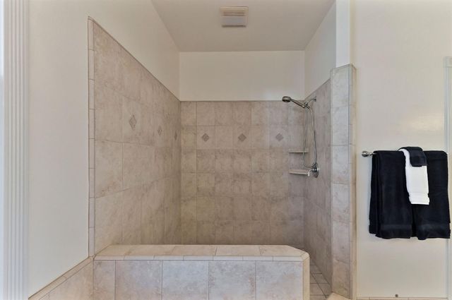 511 Surrey Ln, Murphys, CA 95247