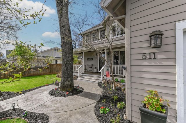 511 Surrey Ln, Murphys, CA 95247