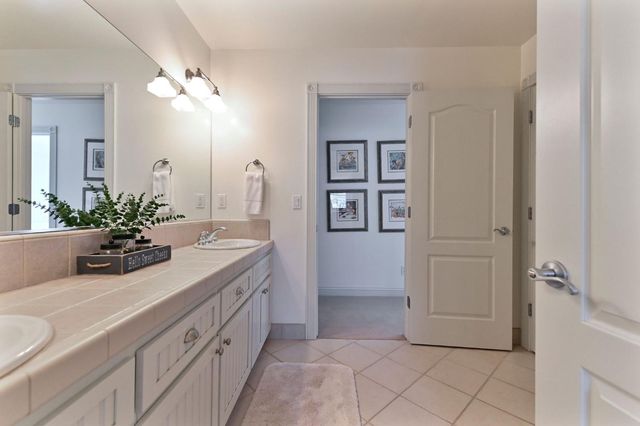 511 Surrey Ln, Murphys, CA 95247