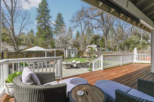 511 Surrey Ln, Murphys, CA 95247