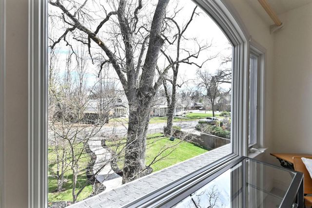 511 Surrey Ln, Murphys, CA 95247