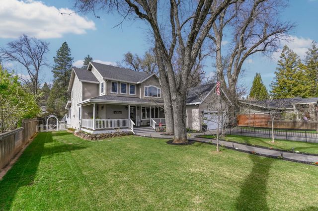 511 Surrey Ln, Murphys, CA 95247