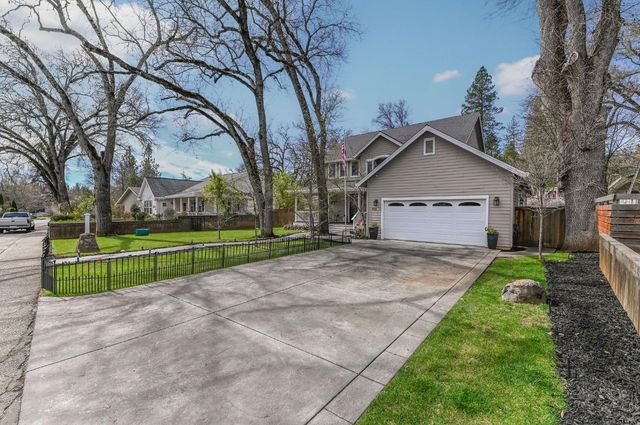 511 Surrey Ln, Murphys, CA 95247