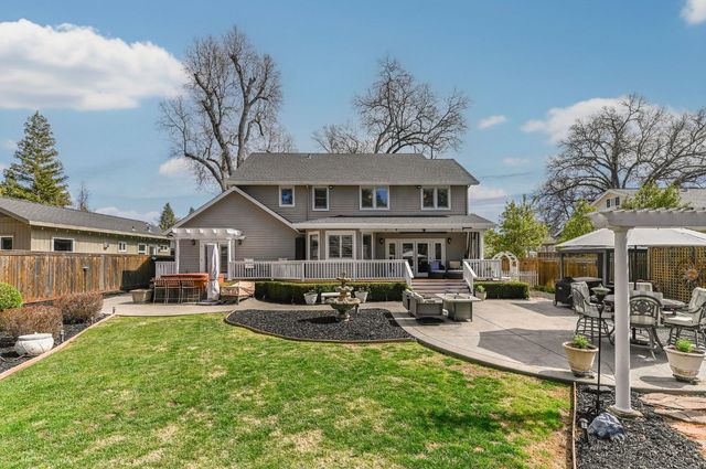 511 Surrey Ln, Murphys, CA 95247