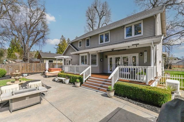 511 Surrey Ln, Murphys, CA 95247