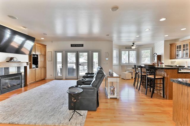 511 Surrey Ln, Murphys, CA 95247