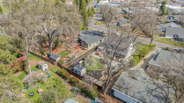 511 Surrey Ln, Murphys, CA 95247