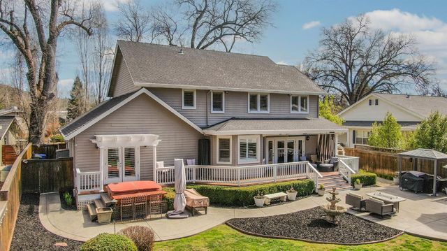 511 Surrey Ln, Murphys, CA 95247