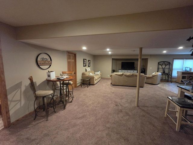 W193S6794 Hillendale DRIVE, Muskego, WI 53150