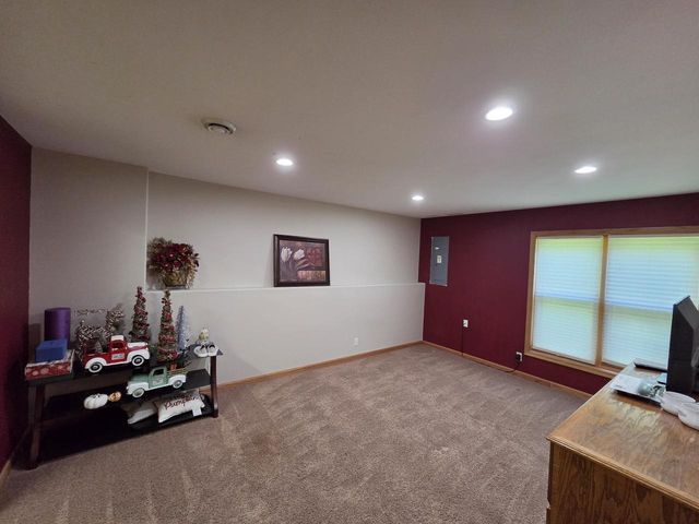 W193S6794 Hillendale DRIVE, Muskego, WI 53150