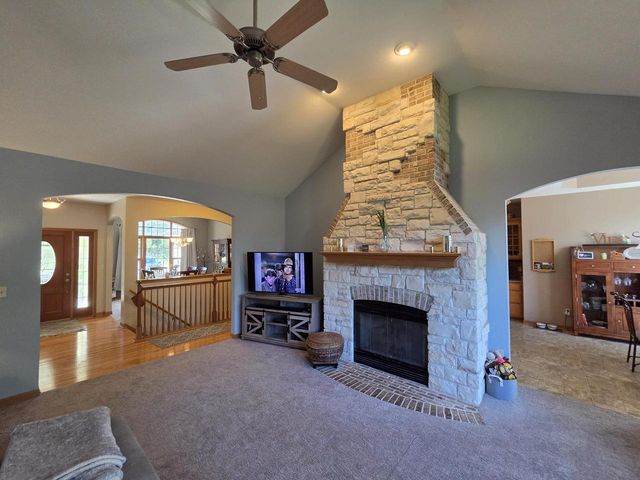 W193S6794 Hillendale DRIVE, Muskego, WI 53150