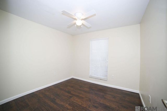 910 Kathryn St, Denham Springs, LA 70826