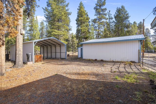 15990 Falcon Lane, La Pine, OR 97739