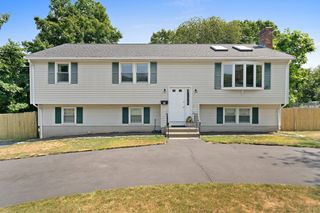 53 Lafayette St, Randolph, MA 02368