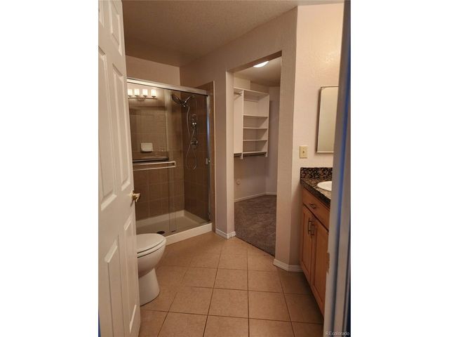 8601 E Dry Creek Rd E 8601-112, Centennial, CO 80112