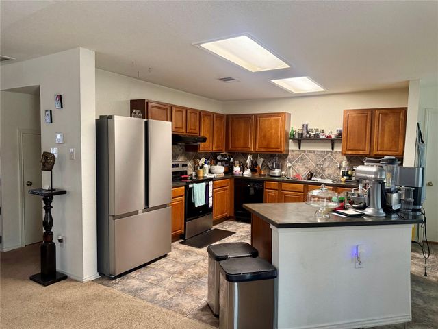 11104 Chatam Berry LN, Austin, TX 78748