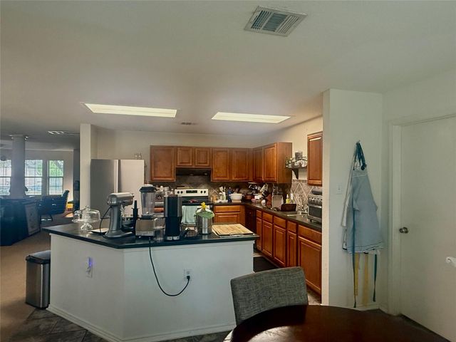 11104 Chatam Berry LN, Austin, TX 78748