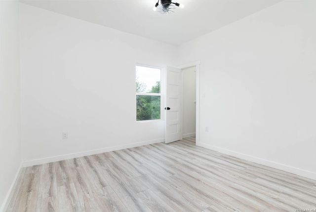 1339 SCHLEY AVE, San Antonio, TX 78210