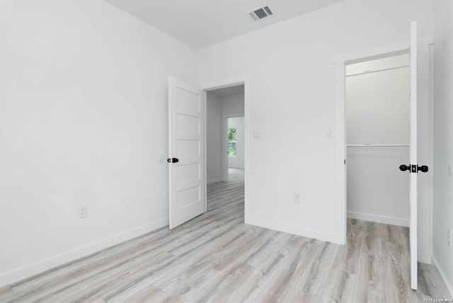 1339 SCHLEY AVE, San Antonio, TX 78210