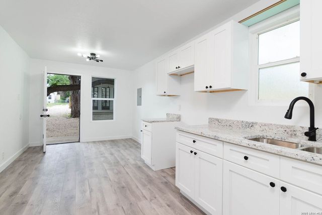 1339 SCHLEY AVE, San Antonio, TX 78210